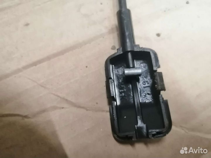 Замок передней двери Рено Кангу 2