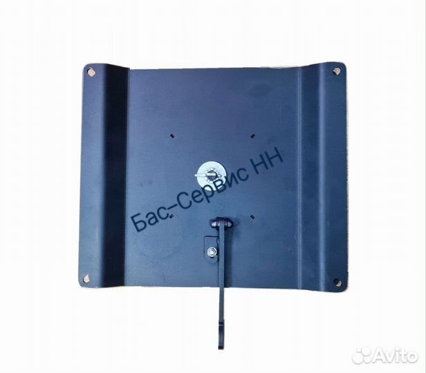 Поворотная площадка водительского сиденья