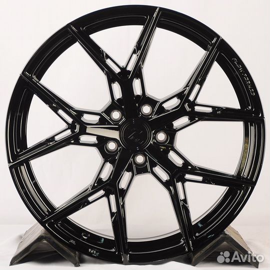 Диски на Mercedes GL, Audi A4, A5, A6, A7, A8, Q3, Q5, Q7 Tisli Hyperion H 9.0x20/5x112 D66.6 ET35 G