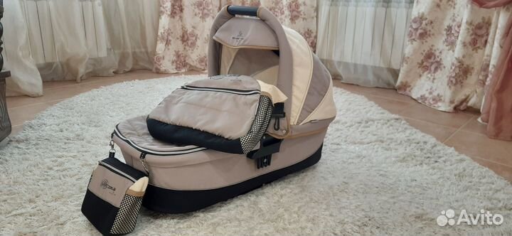 Детская коляска 3в 1