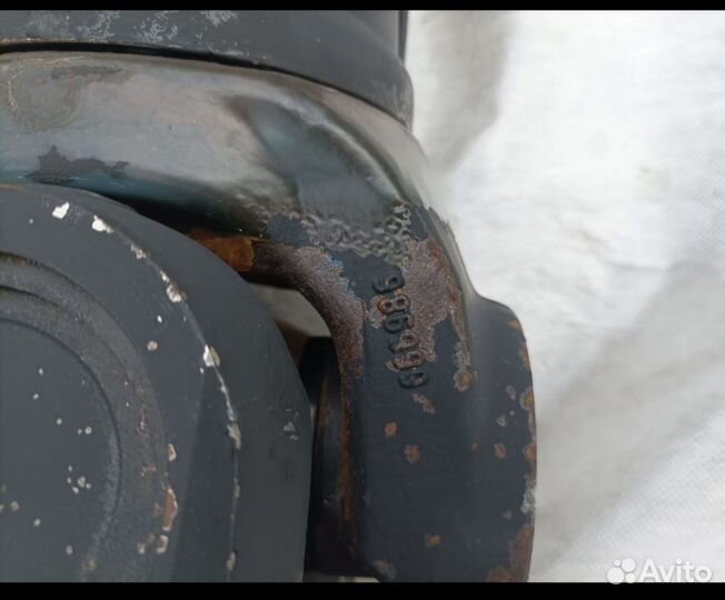 Вал карданный iveco trakker