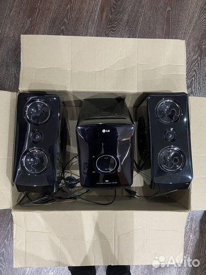 Музыкальный центр LG с караоке