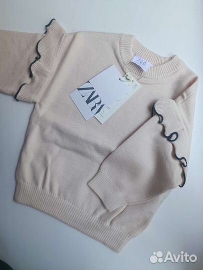 Свитер на девочку Zara