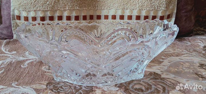 Хрустальная ваза