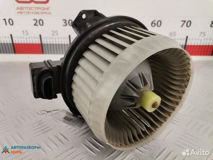 Моторчик печки Toyota Yaris XP9 2009 871030D101