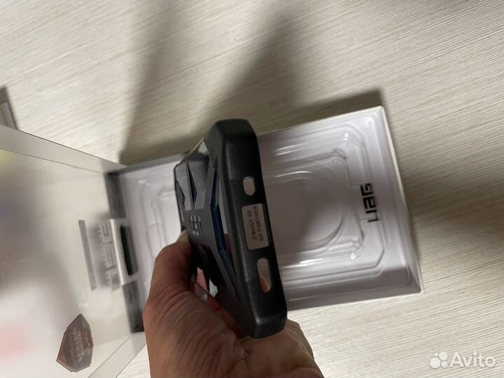 Чехол UAG на iPhone 12 mini