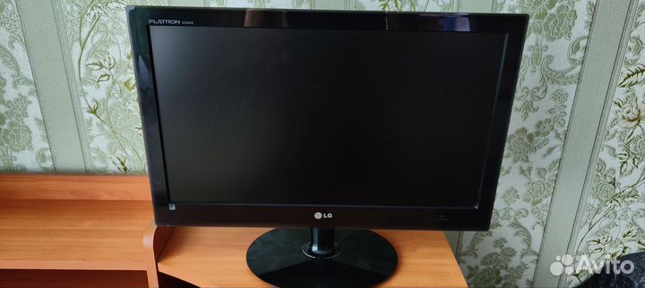 Монитор 22 дюйма LG