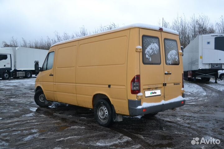 Mercedes-Benz Sprinter цельнометаллический, 2005