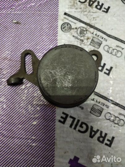 Ролик натяжной Bmw 3-Series E30