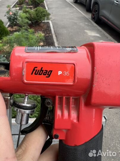 Пневматический пистолет шпилькозабивной