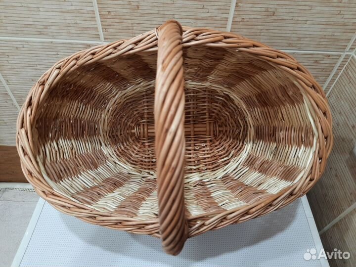 Корзина плетеная, из ивы, овальная, средняя, 10 л