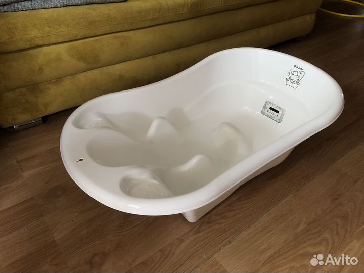 Ванночка для купания с горкой и термометром