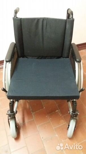 Инвалидное кресло