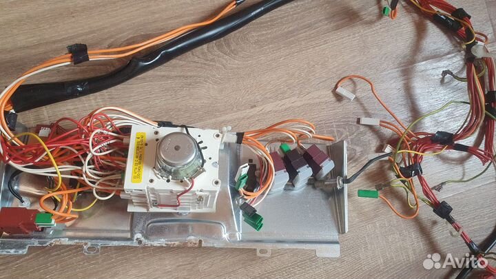 Запчасти для стиральной машины whirlpool AWT 2084