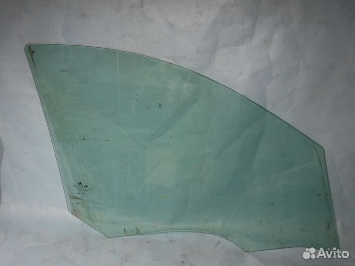 Стекло переднее левое Hyundai IX55