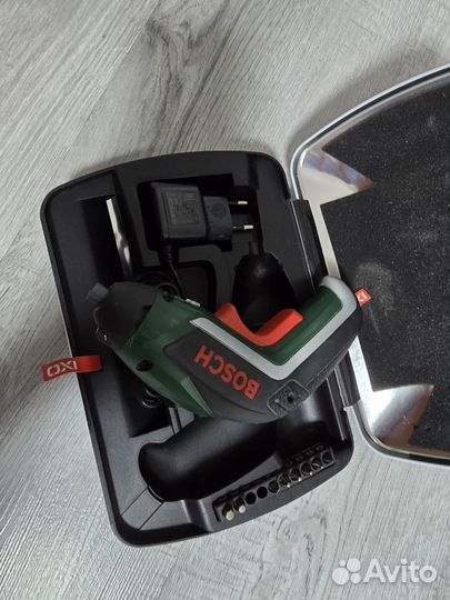 Шуруповерт Bosch IXO 3