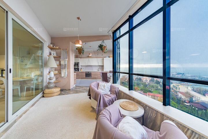 3-к. квартира, 147 м², 18/25 эт.