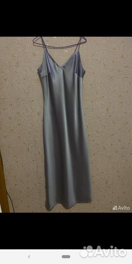 Платье атласное befree с разрезом