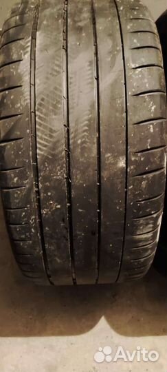 Michelin Pilot Sport 4 S 225/40 R19 и 255/35 R19 93Y
