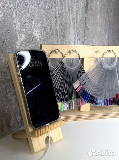 Подставка для телефона из дерева