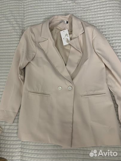 Новый женский костюм