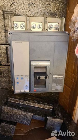 Автоматический выключатель Schneider NS1250А