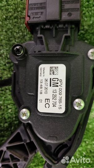 Педаль газа электронная Opel Astra J 2010