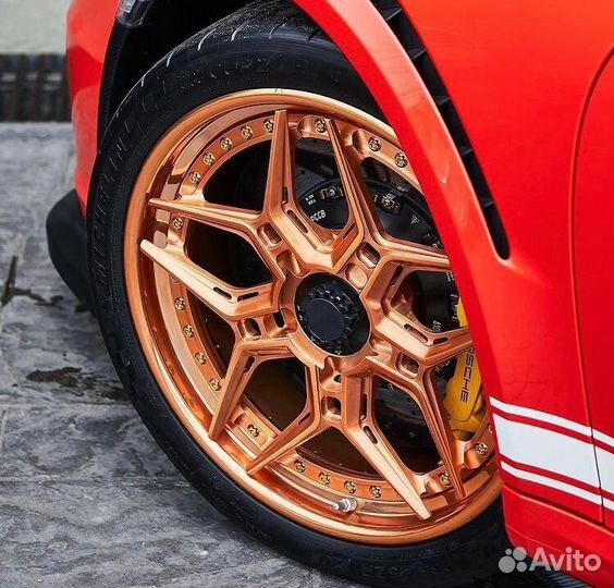 Кованые диски GT Performance R20 на Porsche 718