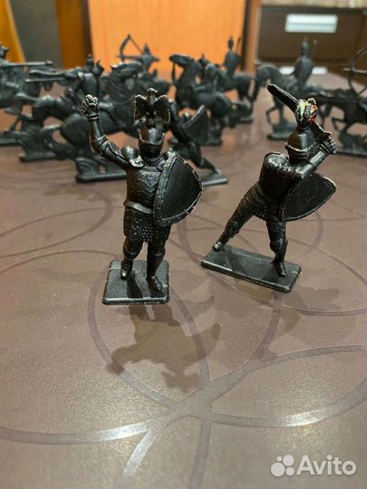 Солдатики СССР рыцари черные