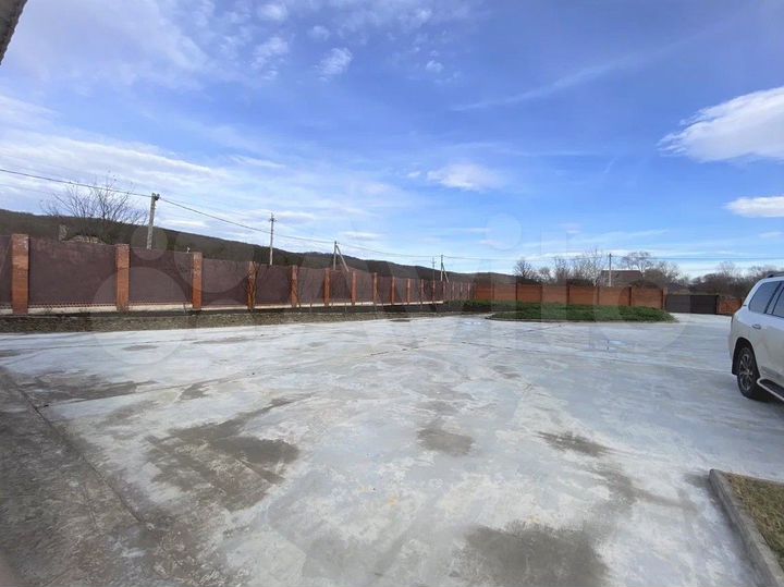 Дом 235 м² на участке 45 сот.