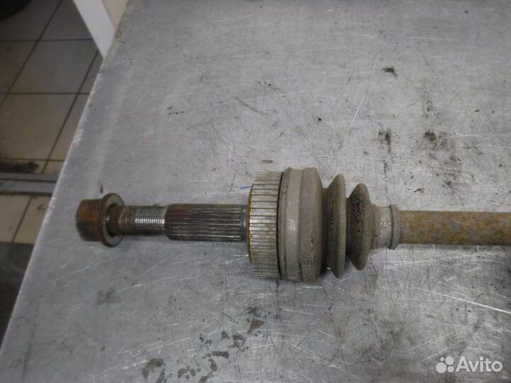 Привод задний правый Nissan X-Trail T31 MR20 2008