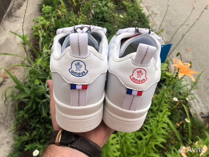 Женские кроссовки moncler X adidas campus