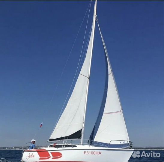 Морские прогулки, Аренда парустных яхт и катеров