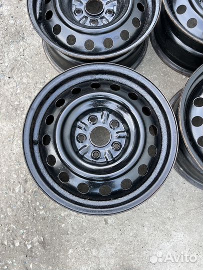 Штампованные диски Toyota 5x114.3 Цо 60.1 R16