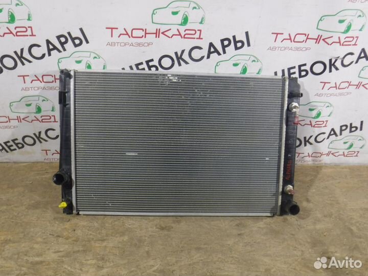 Радиатор охлаждения Toyota Alphard (2008-2015)