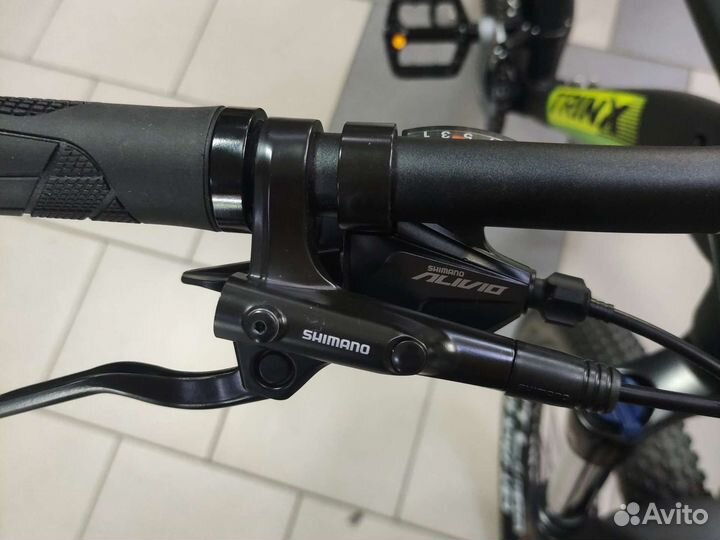 Trinx D700 Elite 27,5*18