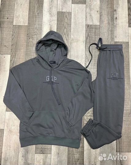 Спортивный костюм Gap