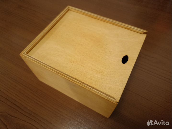 Коробка подарочная из дерева