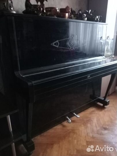 Пианино Лира Самовывоз