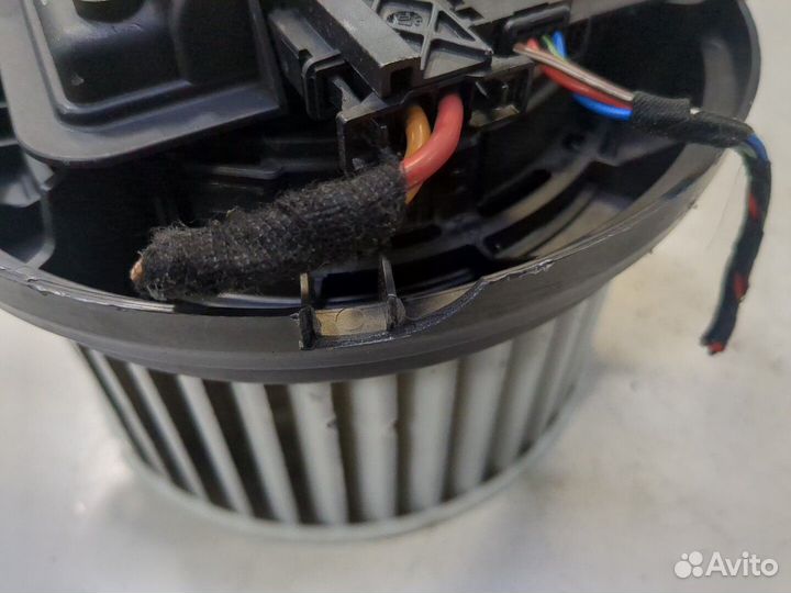 Двигатель отопителя Mercedes ML W164