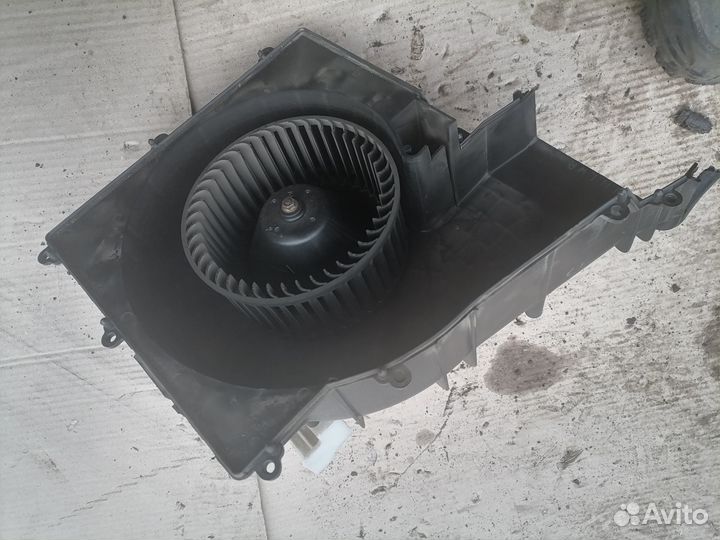 Моторчик печки Ниссан Примера П12