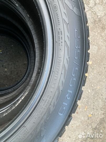 Nokian Tyres Hakkapeliitta 9 SUV 235/55 R19