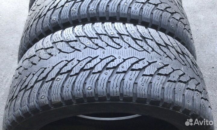 Nokian Tyres Hakkapeliitta 9 SUV 295/40 R21