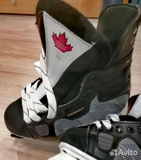 Коньки хоккейные новые 39 размер