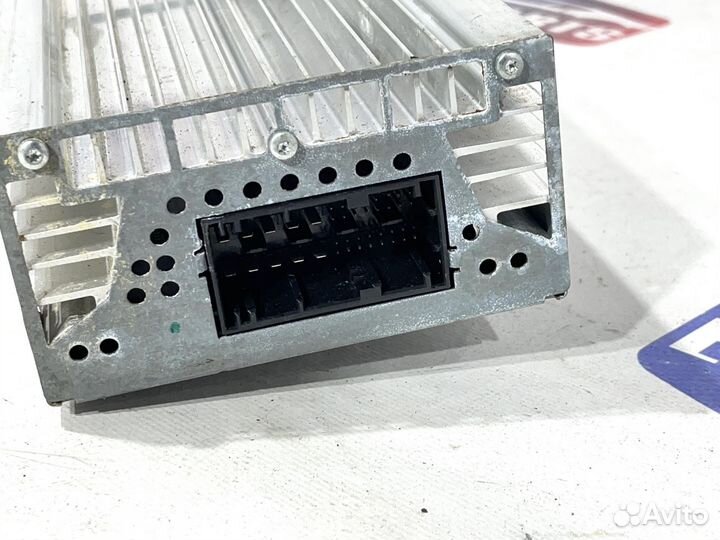 Усилитель звука BMW harman/becker