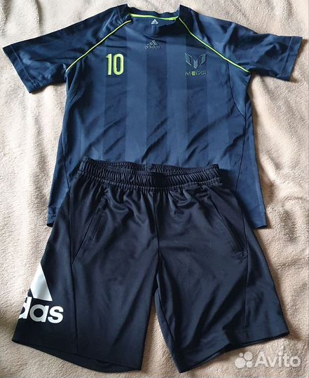 Одежда спортивная для мальчика 152 см пакетом