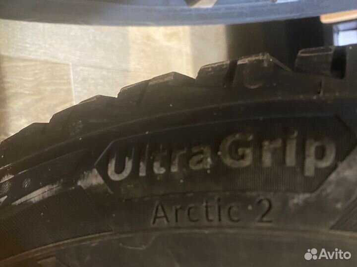 Goodyear Ultra Grip Ice Arctic 2 205/55 R16 94T