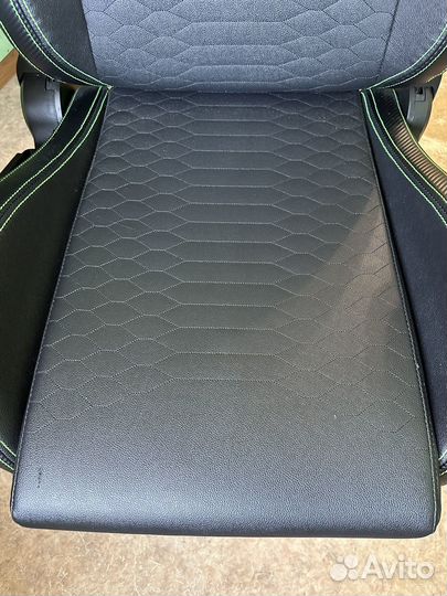 Игровое кресло razer iskur x