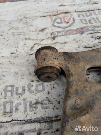 Рычаг подвески нижний передний правый Ford Focus 1