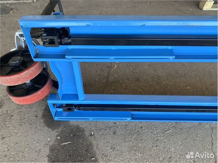 Гидравлическая тележка рохля 2,5 тонны
